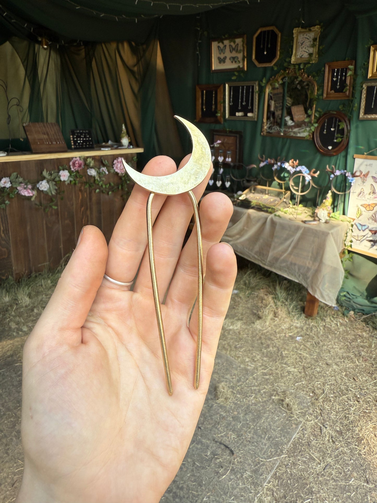 Moon Hairpin