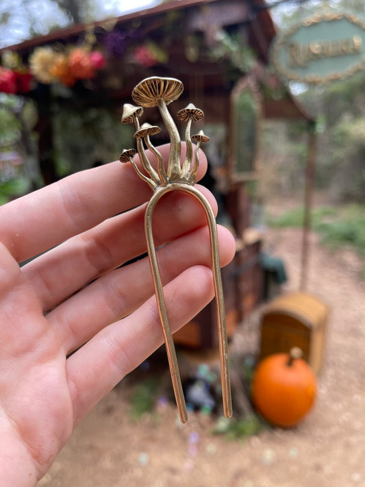 Mushroom hairpin